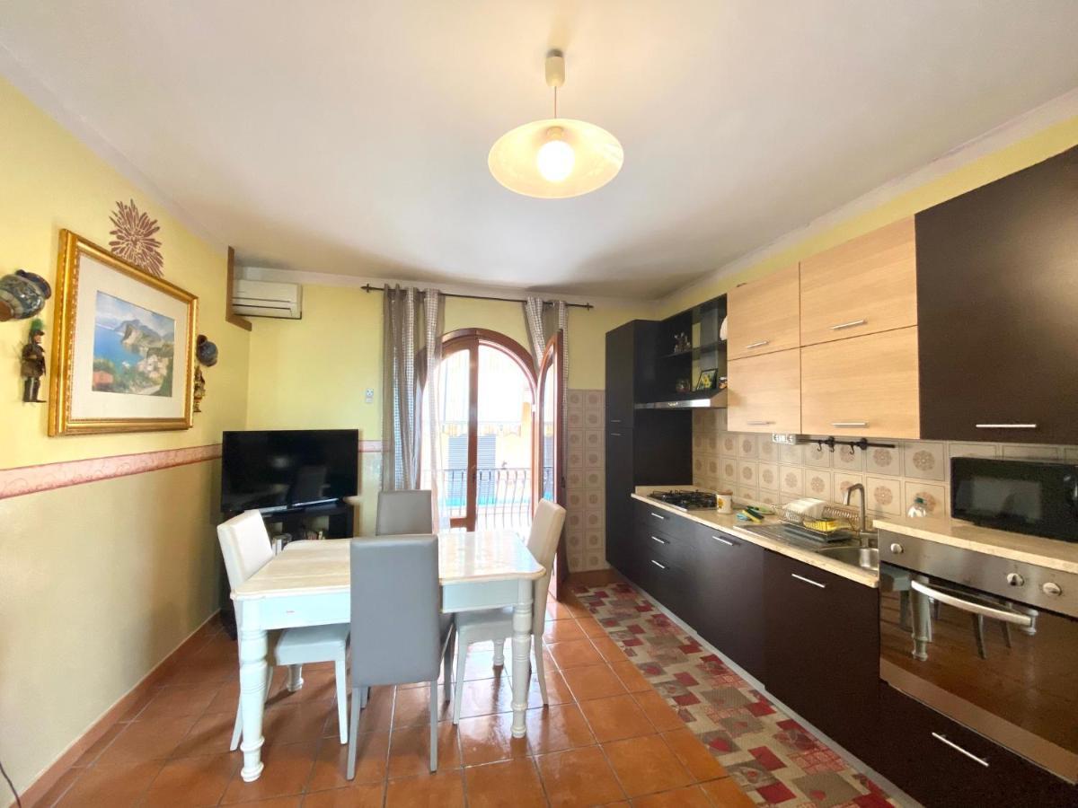 Apartments Mikros Giardini Naxos Ngoại thất bức ảnh