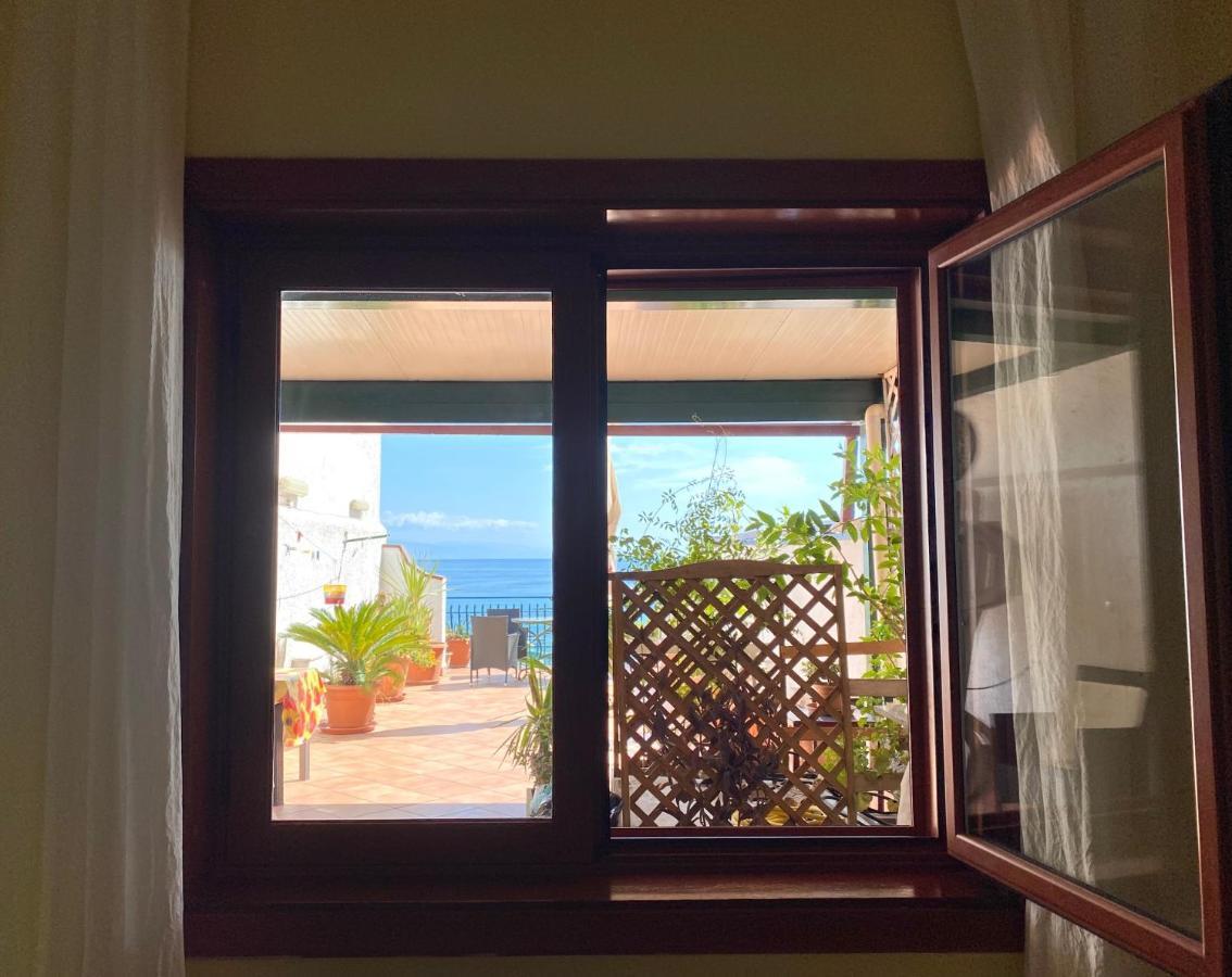 Apartments Mikros Giardini Naxos Ngoại thất bức ảnh